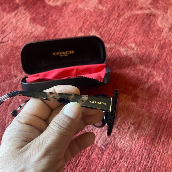 Coach Sunglasses for women.. - Picture 8 of 11